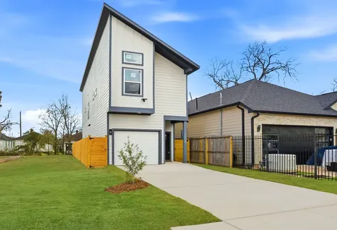 3320 Francis Street A Houston TX 77004