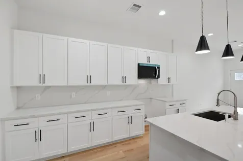 3320 Francis Street A Houston TX 77004