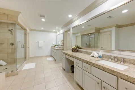 13606 Teal Bluff Lane Houston TX 77077