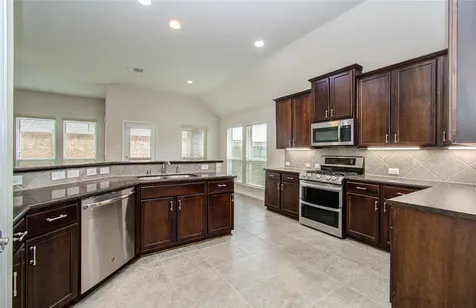 3322 Boomer Boulevard Mont Belvieu TX 77523