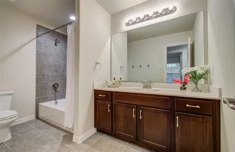 3322 Boomer Boulevard Mont Belvieu TX 77523