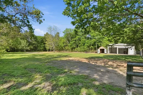 2377 Us Highway 190 Huntsville TX 77340