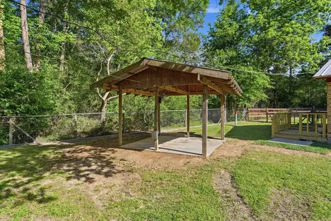 2377 Us Highway 190 Huntsville TX 77340