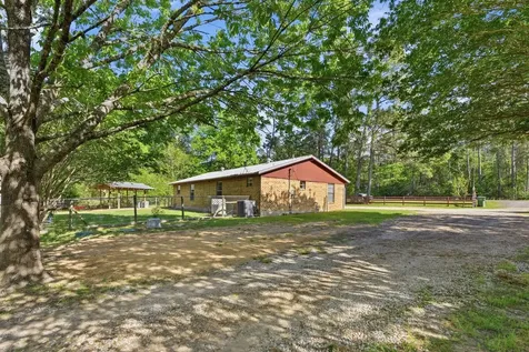 2377 Us Highway 190 Huntsville TX 77340