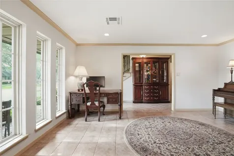 615 Lornmead Drive Houston TX 77024