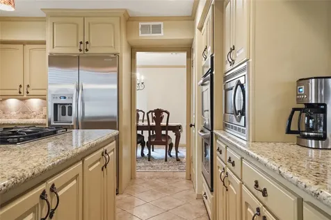 615 Lornmead Drive Houston TX 77024