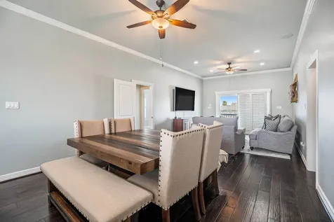 1171 Sailfish Street Bayou Vista TX 77563