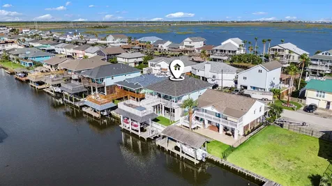 1171 Sailfish Street Bayou Vista TX 77563