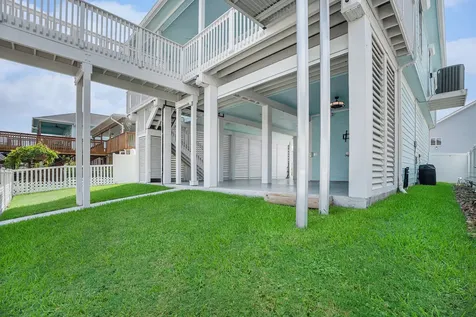 1171 Sailfish Street Bayou Vista TX 77563