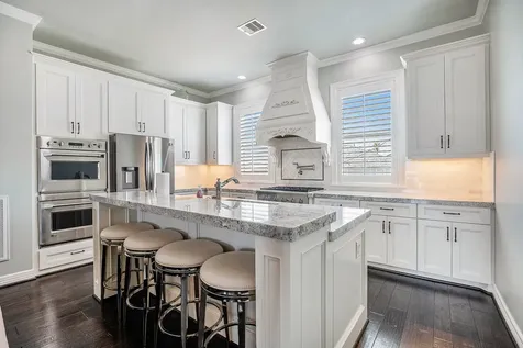 1171 Sailfish Street Bayou Vista TX 77563
