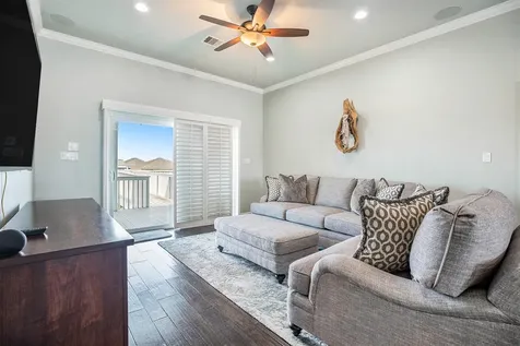 1171 Sailfish Street Bayou Vista TX 77563