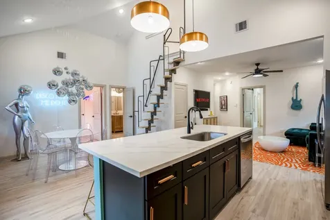 4121 Woodleigh Street Houston TX 77023