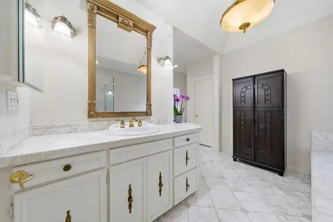 15814 Fleetwood Oaks Drive Houston TX 77079