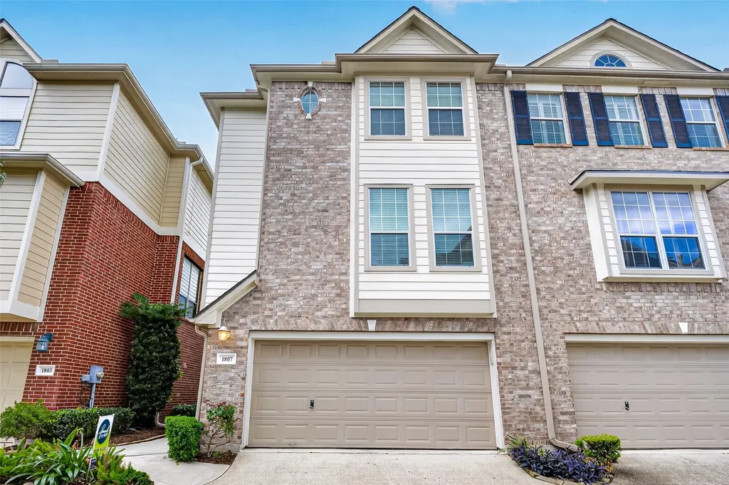 1807 Stacy Crest Houston TX 77008
