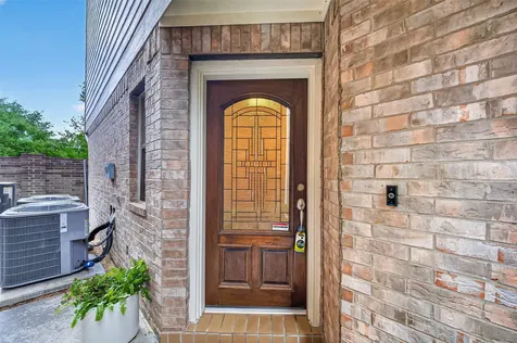 1807 Stacy Crest Houston TX 77008