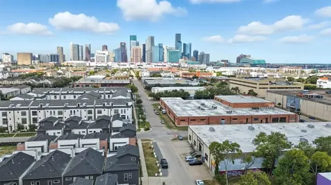 3006 Lamar Street Houston TX 77003