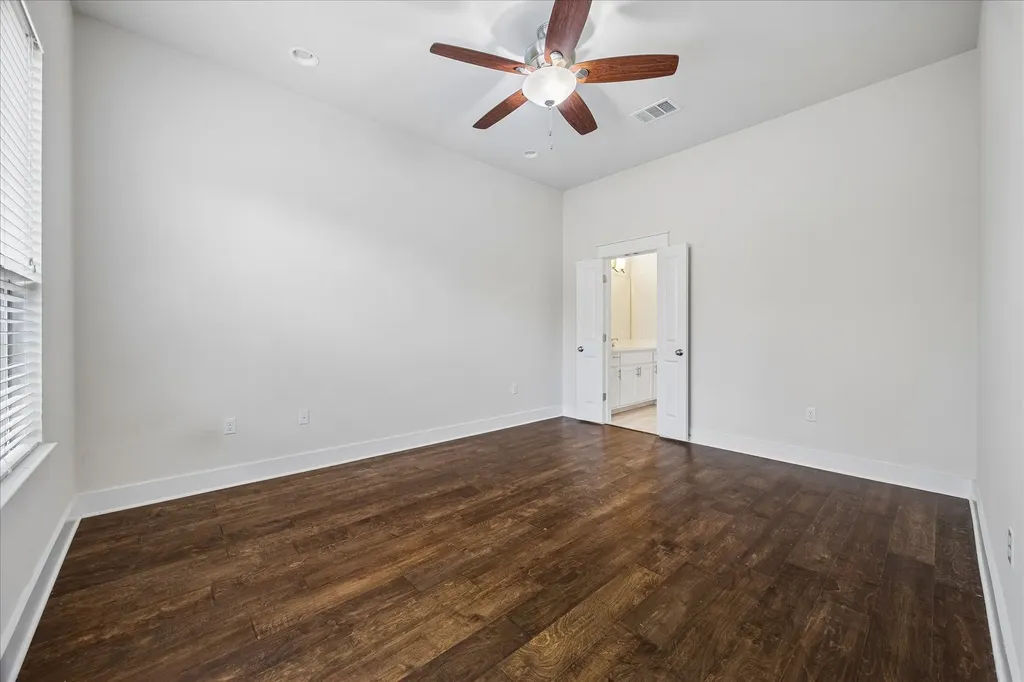 13001 Hymeadow Drive 23 Austin TX 78729