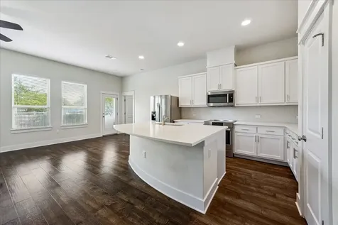 13001 Hymeadow Drive 23 Austin TX 78729