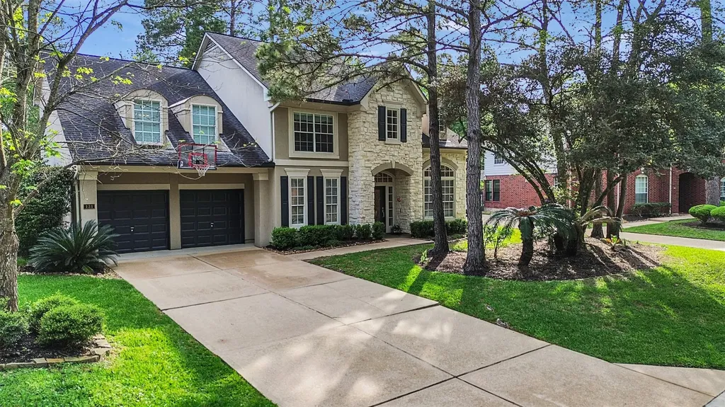 131 W Slatestone Circle The Woodlands TX 77382