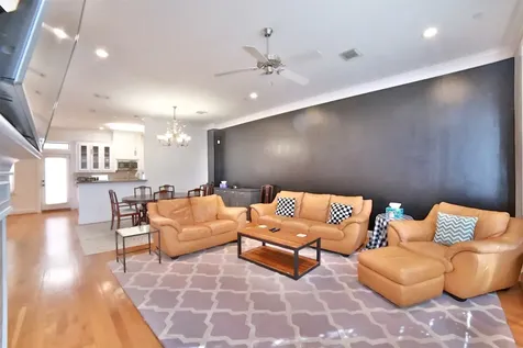 2410 Dorrington Street C Houston TX 77030