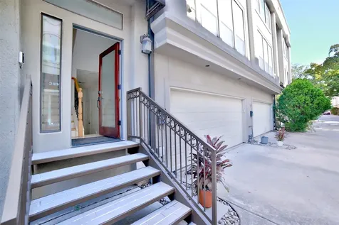 2410 Dorrington Street C Houston TX 77030
