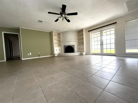 731 Seafoam Road Houston TX 77062