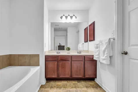 16718 Warbler Drive Conroe TX 77385