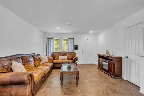 16718 Warbler Drive Conroe TX 77385