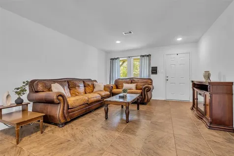 16718 Warbler Drive Conroe TX 77385