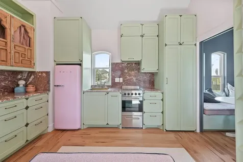 1112 30th Street A-b Galveston TX 77550