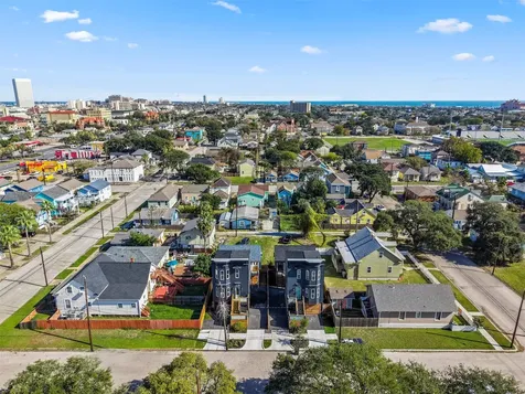 1112 30th Street A-b Galveston TX 77550