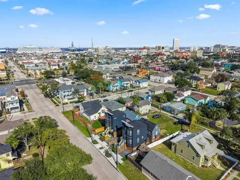 1112 30th Street A-b Galveston TX 77550