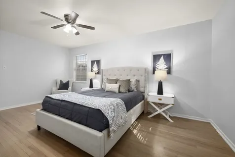 4326 Akard Street Houston TX 77047