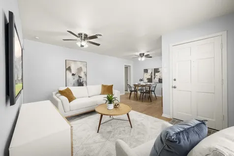 4326 Akard Street Houston TX 77047