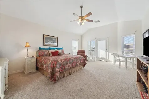 422 Windward Way Tiki Island TX 77554