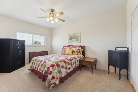 422 Windward Way Tiki Island TX 77554