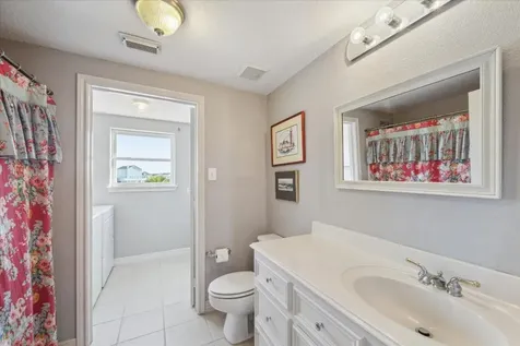 422 Windward Way Tiki Island TX 77554