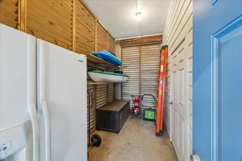 422 Windward Way Tiki Island TX 77554