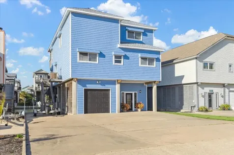 422 Windward Way Tiki Island TX 77554