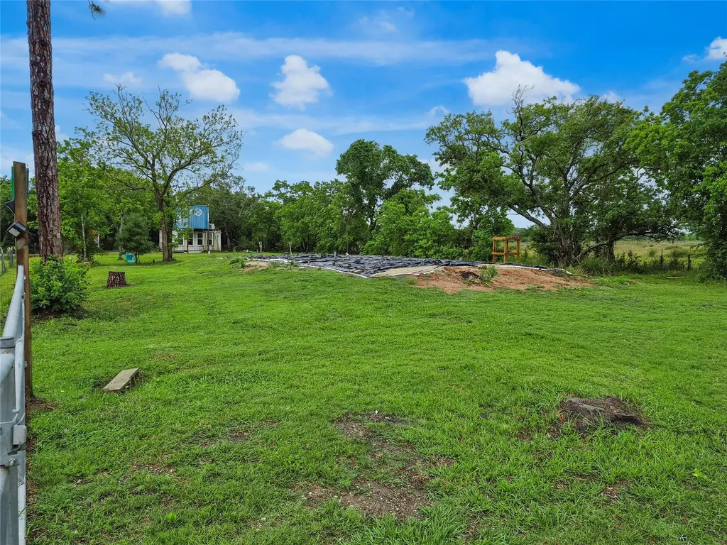 5145 W Belt Drive Brazoria TX 77422