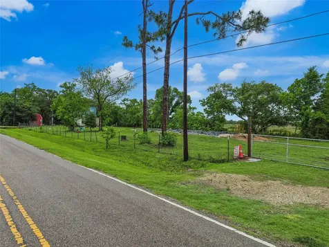 5145 W Belt Drive Brazoria TX 77422