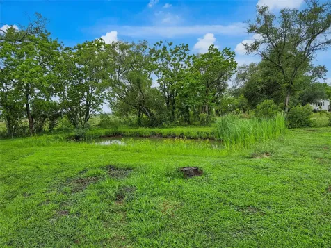 5145 W Belt Drive Brazoria TX 77422