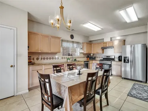 5514 Gatesprings Lane Sugar Land TX 77479