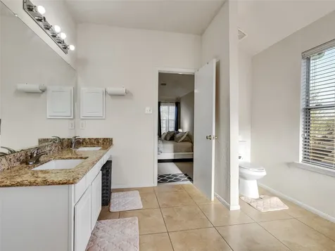 5514 Gatesprings Lane Sugar Land TX 77479