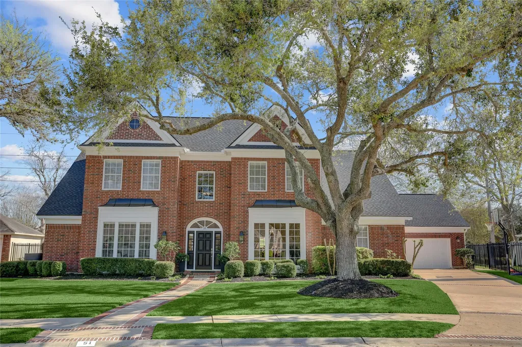 51 Dartmoor Court Sugar Land TX 77479