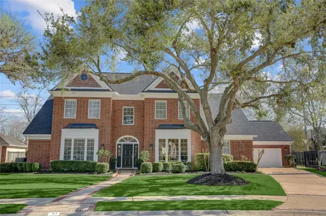 51 Dartmoor Court Sugar Land TX 77479