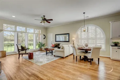 51 Dartmoor Court Sugar Land TX 77479