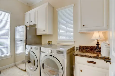 51 Dartmoor Court Sugar Land TX 77479