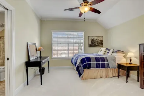 51 Dartmoor Court Sugar Land TX 77479