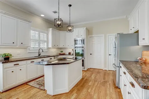 51 Dartmoor Court Sugar Land TX 77479